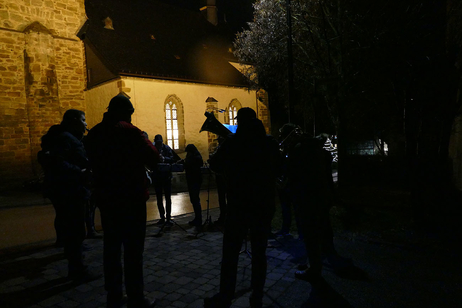 Die Naumburger Stadtkapelle spielt vor der Christmette weihnachtliche Lieder